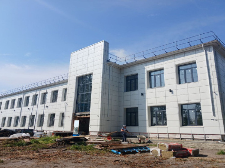 В Дмитриевской школе Белгородской области завершились кровельные работы