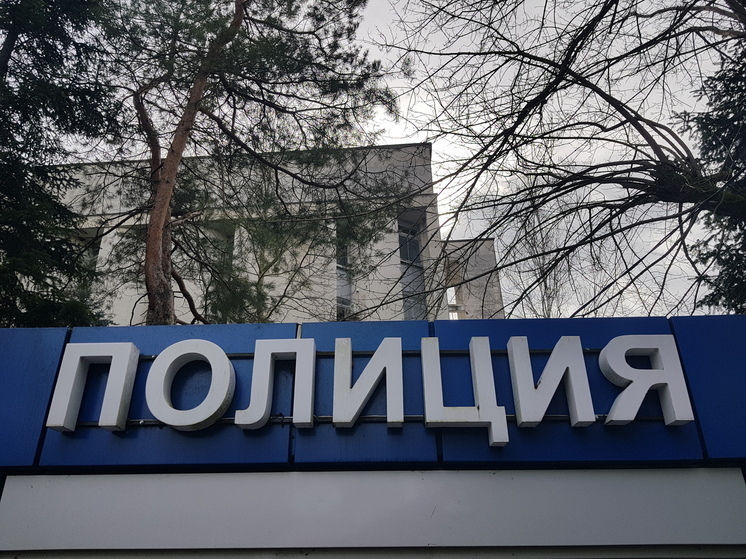 Анапские правоохранители задержали мужчину, подозреваемого в краже рюкзака