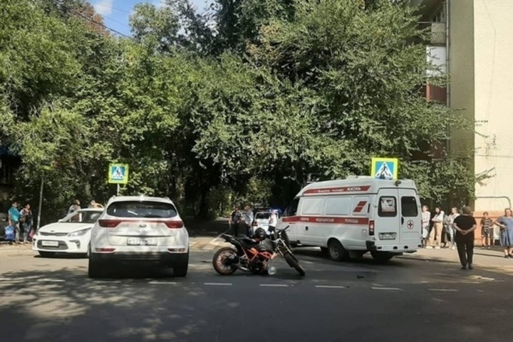 В Ростове 17-летний водитель мотоцикла пострадал в аварии с «Киа»