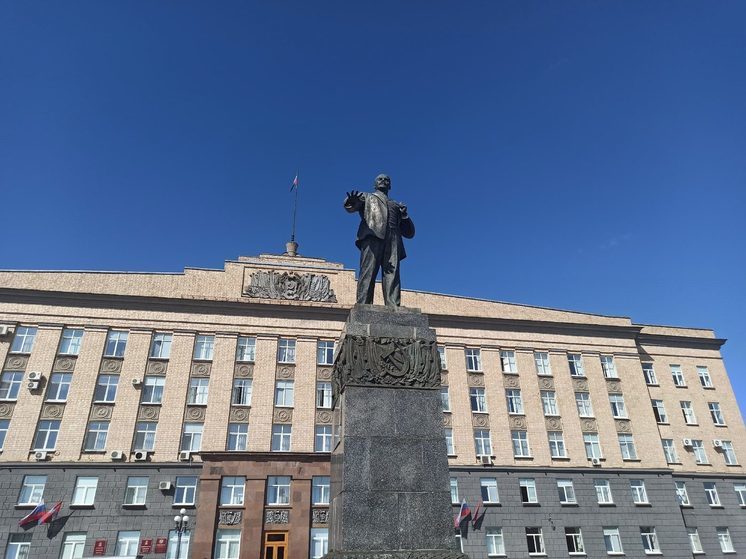 В Орле планируют привести в нормативный вид надписи на памятнике Ленину