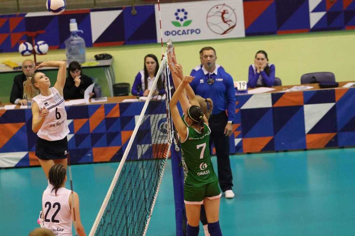 Воронежские волейболистки проиграли второй матч в кубке
