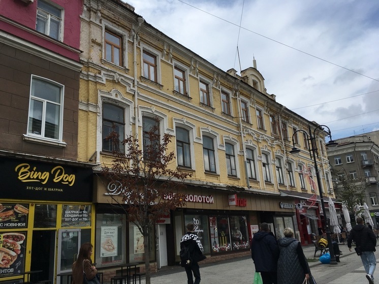 В Саратове начали приводить в порядок гостиницу "Европа"