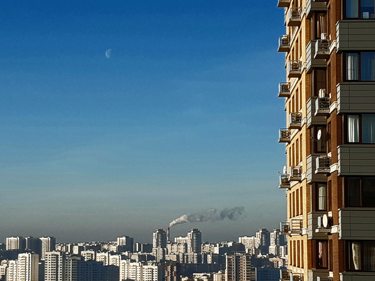 Россияне бросились брать ипотеку после повышения ставки