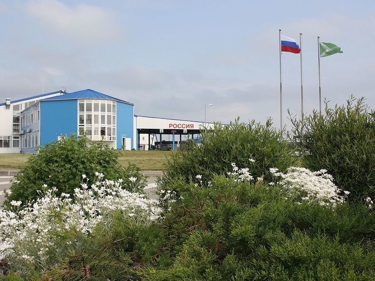 Водители недовольны электронной очередью на границе в Калининградской области
