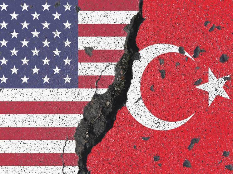 США вводят санкции против турецких компаний за «обход» антироссийских санкций