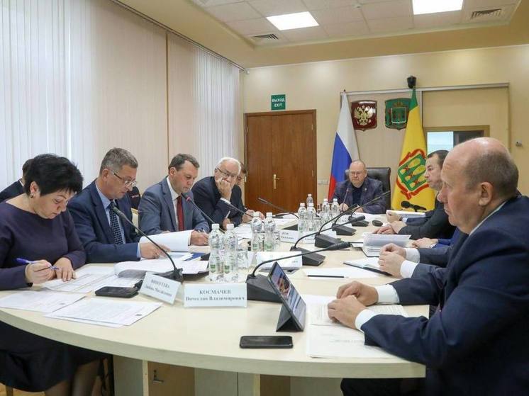 В пензенском правительстве обсудили планы развития аэропорта