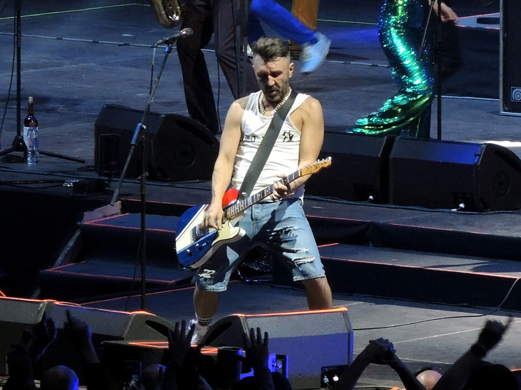 «Приснился сон прекрасный»: в Москве отменен концерт группы "Ленинград"