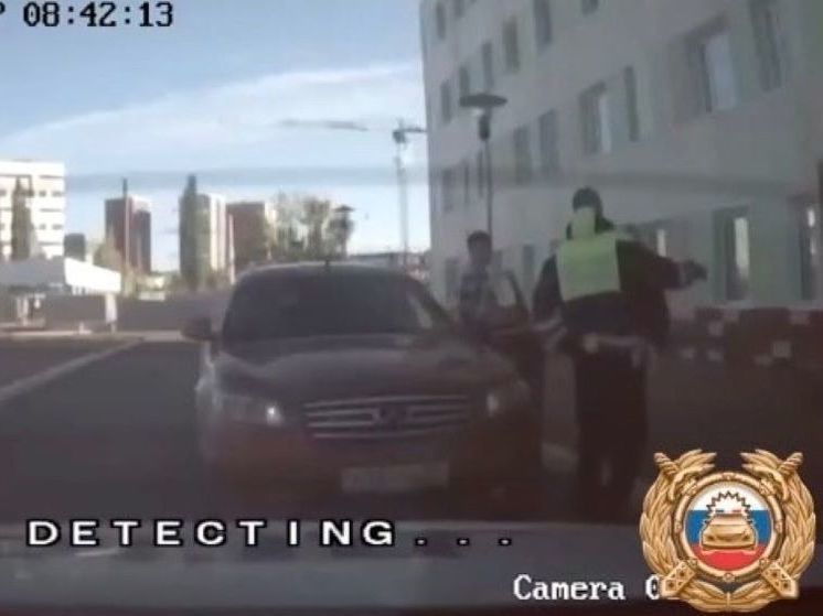 Уфимские автоинспекторы помогли автомобилисту доставить беременную жену в роддом