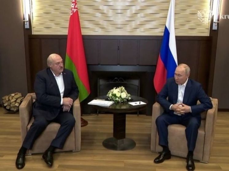 Лукашенко понадеялся на выход экономик РФ и Белоруссии на досанкционный уровень