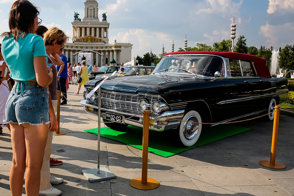 В России решили запретить использование авто старше 30 лет - МК