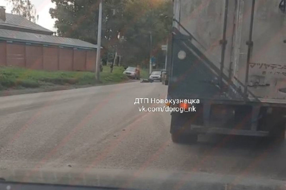Соцсети: в Новокузнецке сбили человека на пешеходном переходе