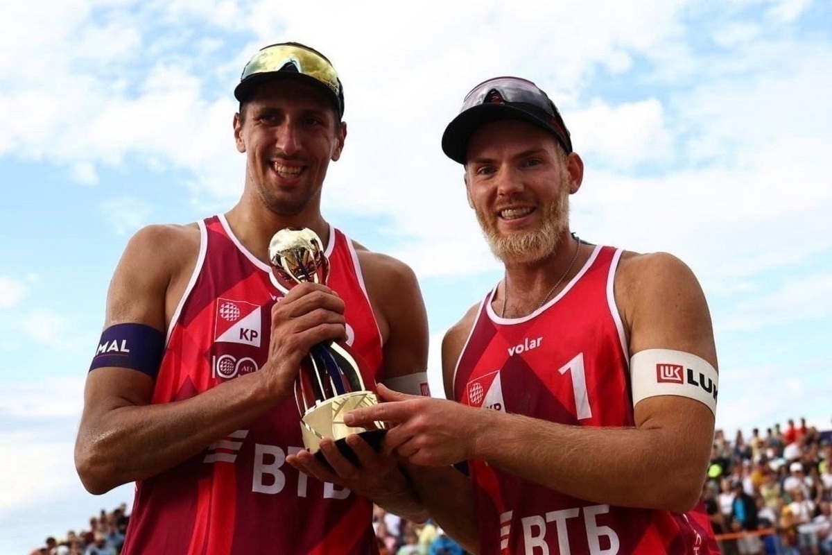 Стояновский и Лешуков выиграли Кубок столетия по пляжному волейболу
