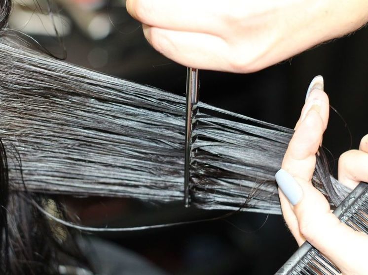 «112»: 16-летнюю москвичку избили в салоне красоты в центре столицы