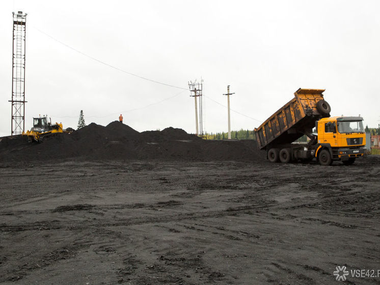 Горняков эвакуируют сразу из нескольких кузбасских шахт