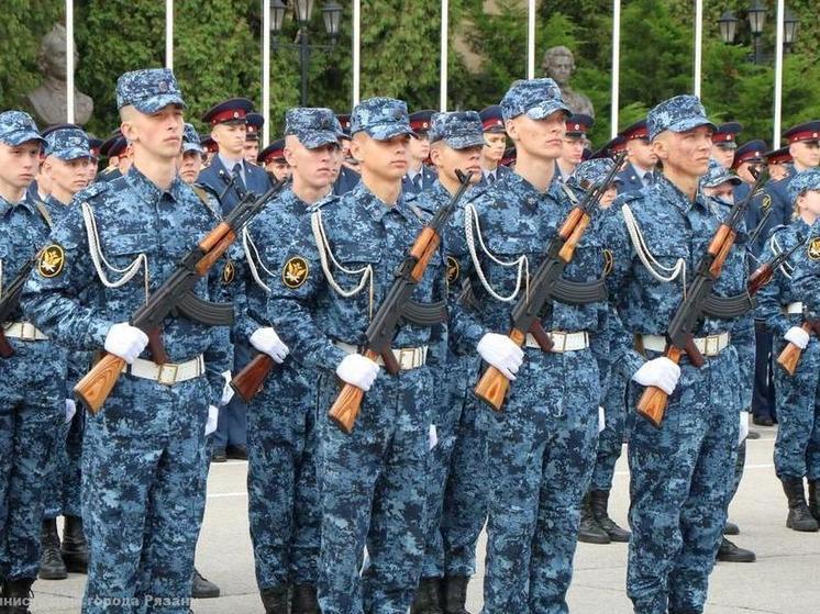 В Рязани 187 курсантов-первокурсников Академии ФСИН приняли присягу
