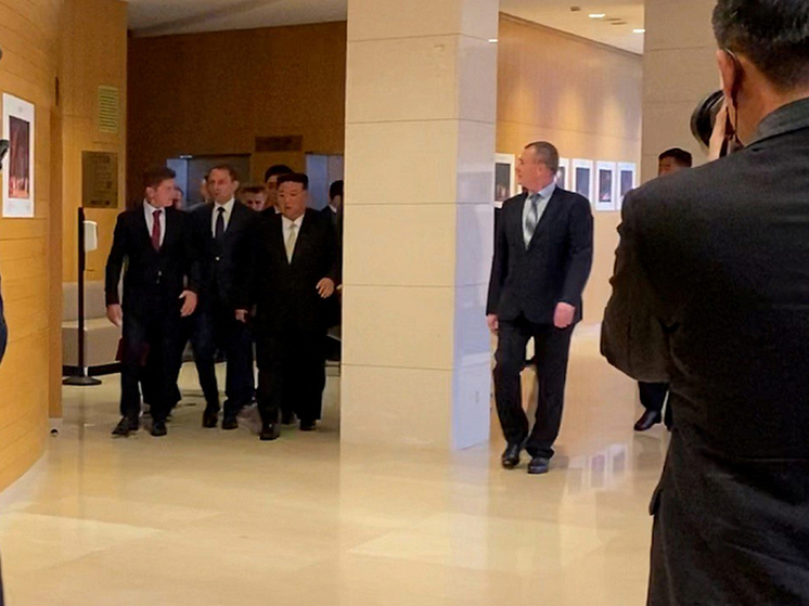 Ким Чен Ын посетил ДВФУ и Приморский океанариум