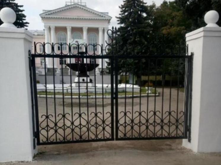 Ограду Дворца детского творчества в Рязани отремонтировали за 5 млн рублей