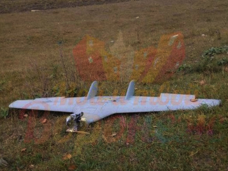 Под Воронежем у остановки нашли похожий на беспилотник аппарат