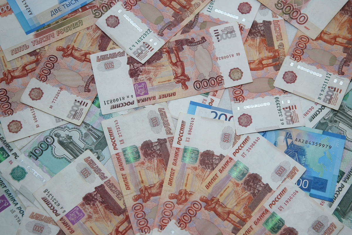From October 1, millions of Russians expect a salary increase: who will receive and how much?