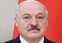 Президент Белоруссии Александр Лукашенко заявил на патриотическом форуме "Мы — белорусы!" в честь Дня народного единства, что Минск не будет рисовать «никаких красных, желтых, черных или голубых линий», поскольку линия, которую страна не позволит пересечь, одна — это государственная граница