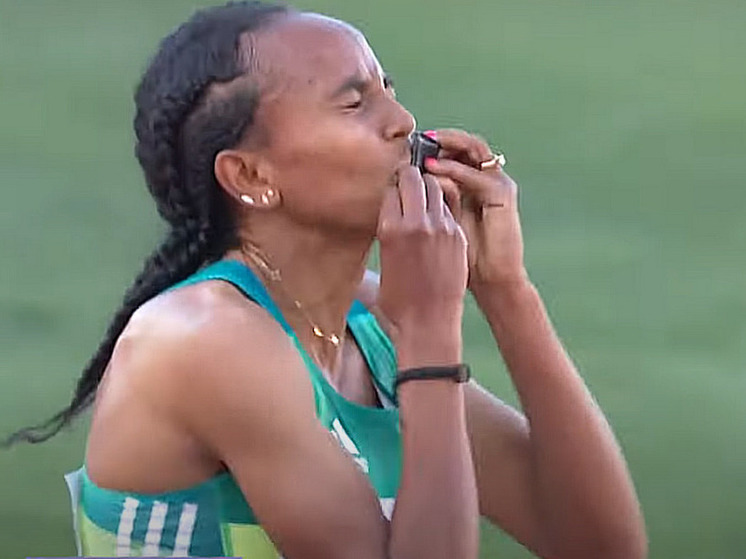Эфиопка Цегай установила новый мировой рекорд в беге на 5 тыс. метров
