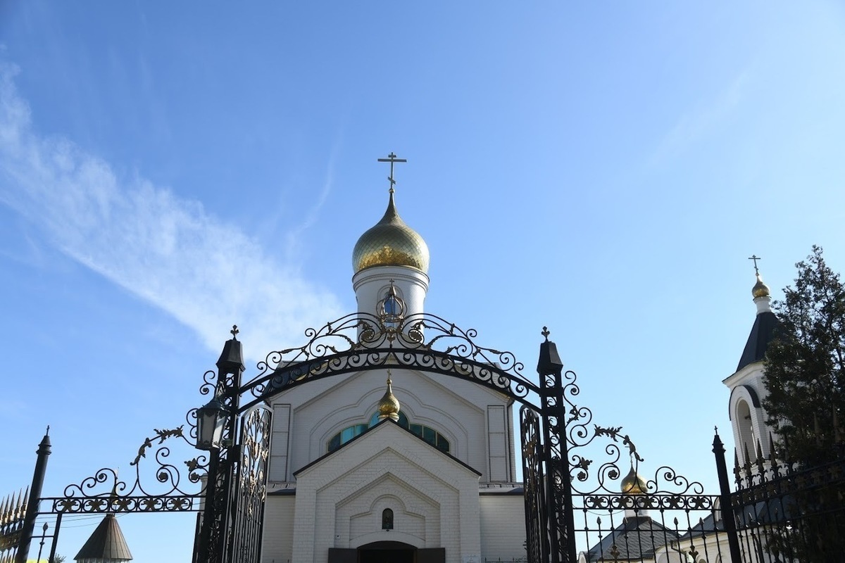 Храм нельзя. 19 Апреля праздник церковный. 19 Апреля праздник православный. Фото Авдей радетель Церковь.