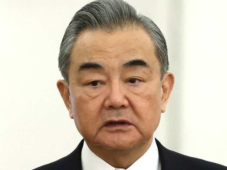 Глава МИД Китая Ван И 18-21 сентября посетит Россию