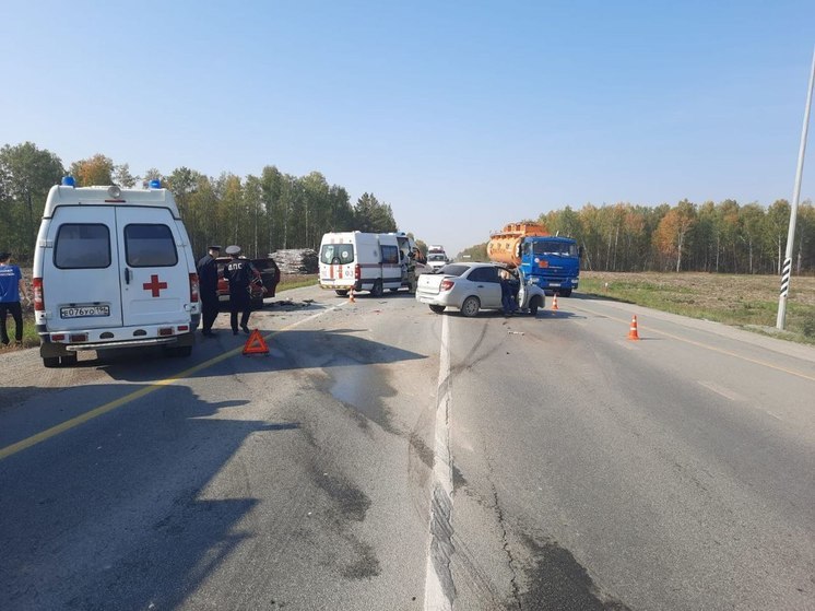 На трассе Екатеринбург – Тюмень ограничили движение из-за ДТП