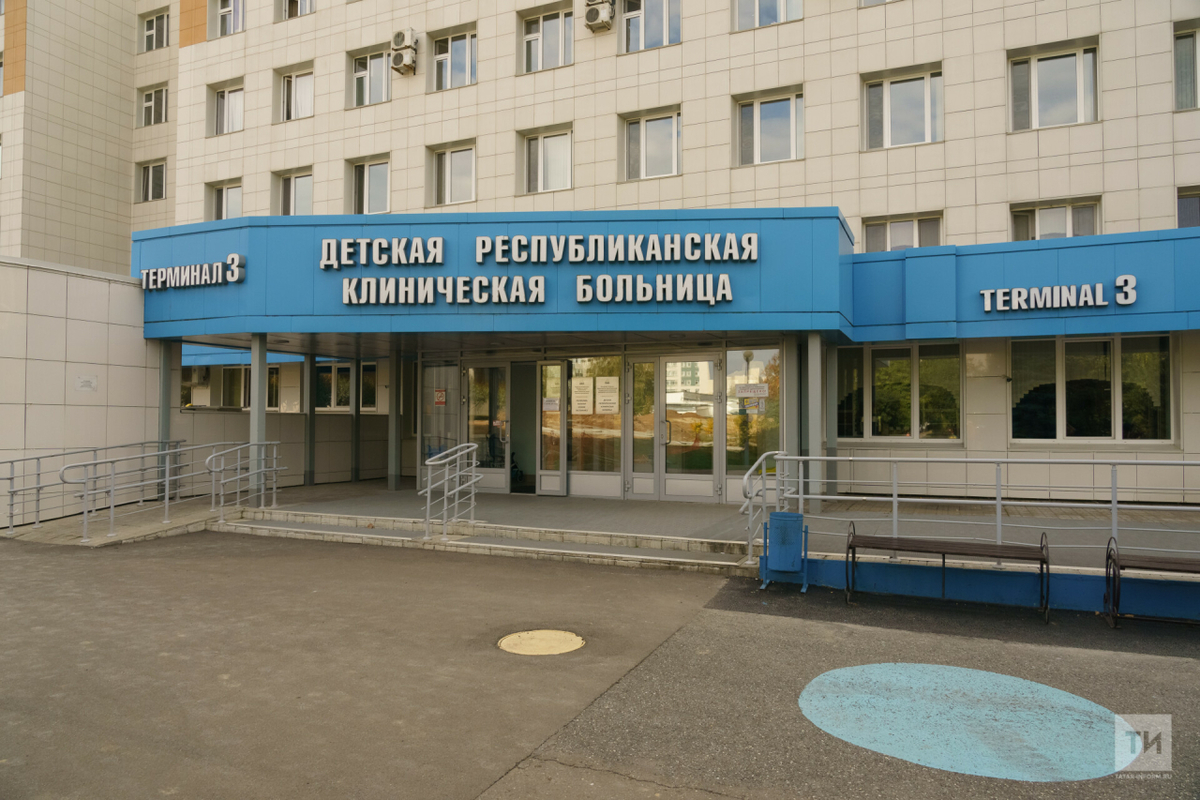 О состоянии избитой матерью малышки рассказали в Минздраве Татарстана