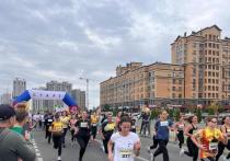 Забег «Рекорды родному городу» стартовал на Владимирской площади в День рождения Ставрополя