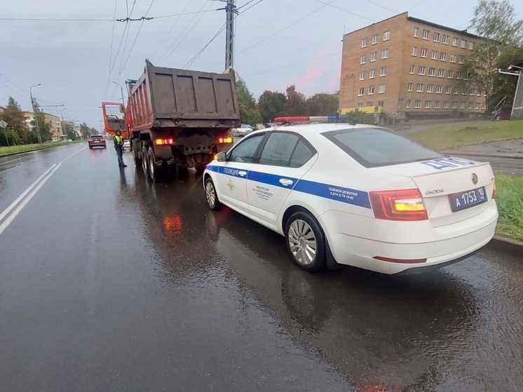 Двадцать грузовиков с нарушениями ездили по Петрозаводску
