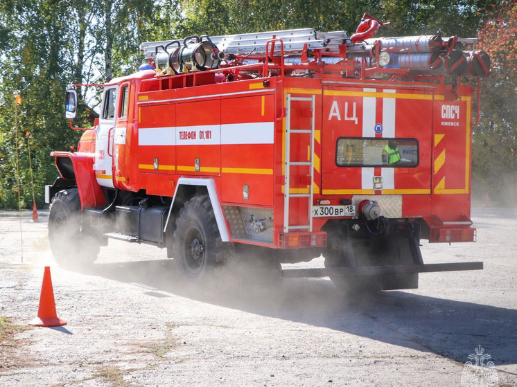 Конкурс на лучшего водителя пожарной машины прошел в Ижевске
