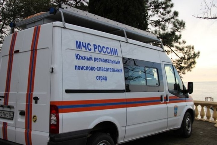 В Сочи спасатели помогли молодому жителю Челябинска выбраться из оврага