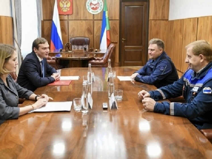 Глава Хакасии познакомился с новым руководителем Саяно-Шушенской ГЭС
