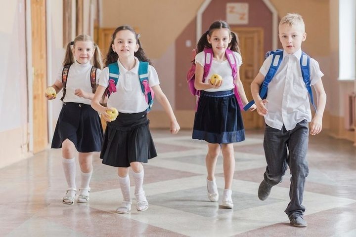 В Красноярске Роспотребнадзор вынес предостережение школе из-за второй смены учебы ребенка с ОВЗ