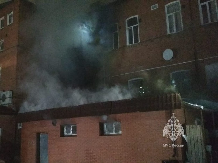 В Казани на Карла Маркса произошел пожар