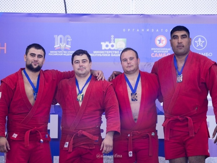 Самбисты из Верхней Пышмы выиграли 12 медалей на международном турнире