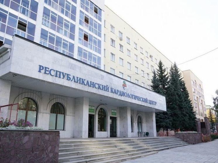 Радий Хабиров посетил стройплощадку нового корпуса Республиканского кардиоцентра