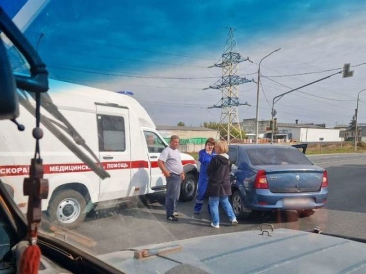На окраине Рязани произошло ДТП с машиной скорой помощи