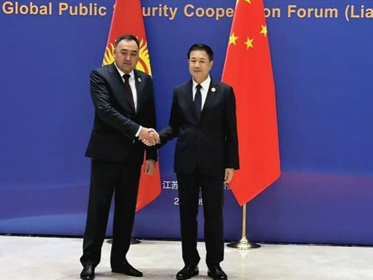 Министр внутренних дел Кыргызстана прибыл в Китай