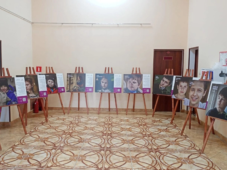 В Тамбове открылась выставка «Взрослые истории детей Донбасса»