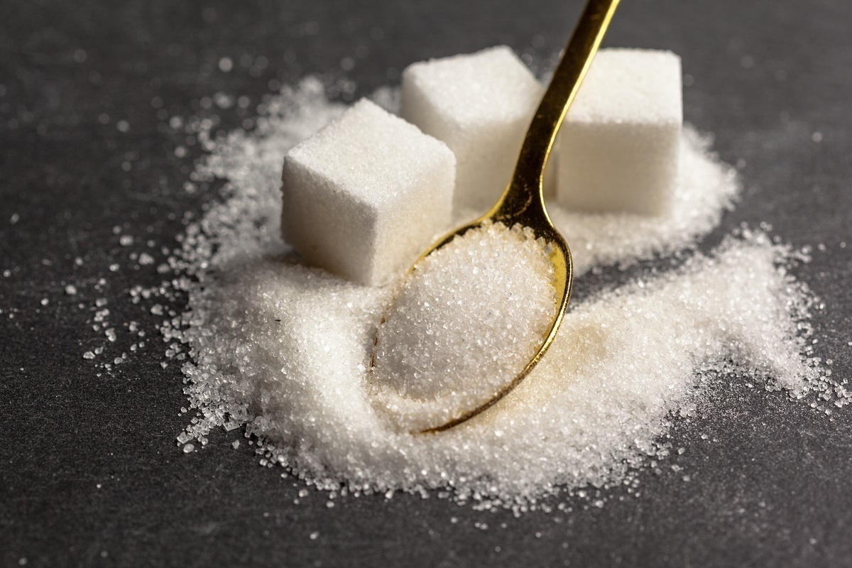 Врач предупредил об опасности полного исключения сахара из рациона