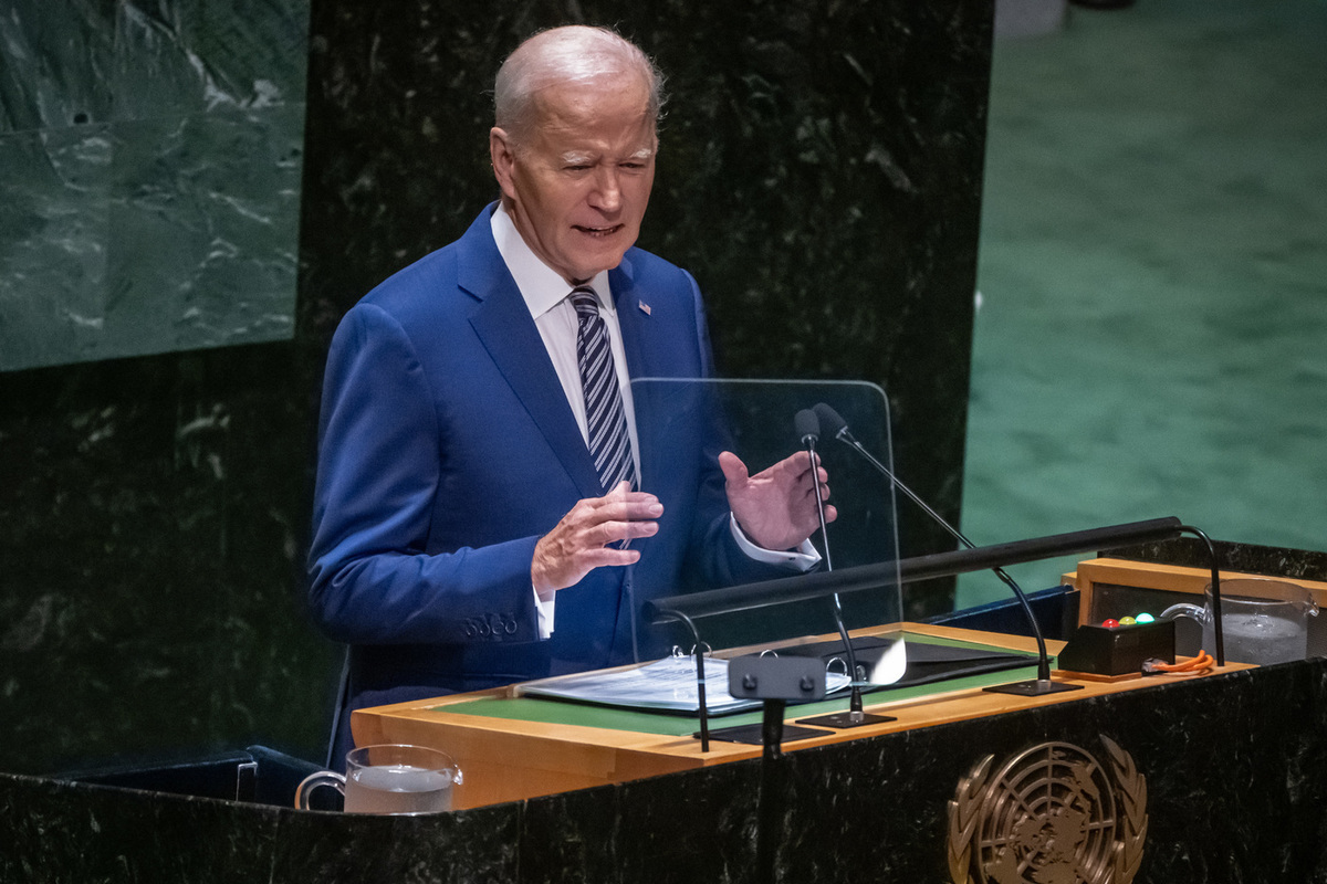Biden: Russia stands in the way of peace in Ukraine