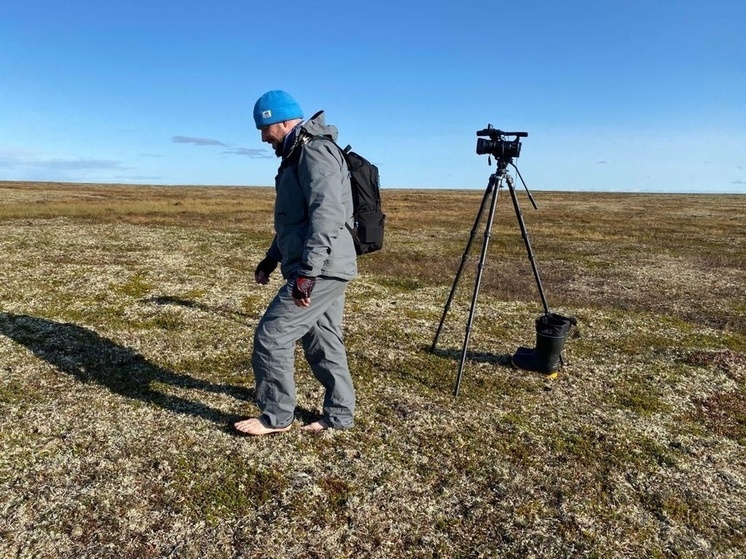 Журналисты телеканала из Пензы прогулялись босиком по тундре в НАО