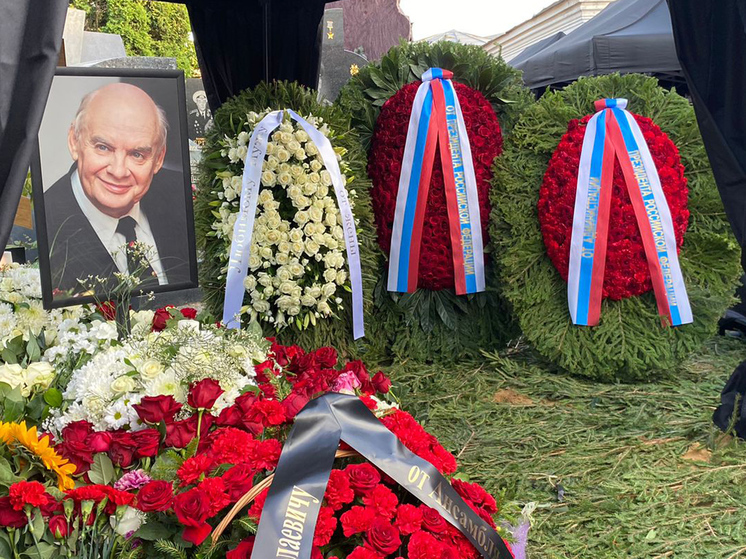Юрий Аксюта на прощании с Добронравовым назвал любимую написанную им песню