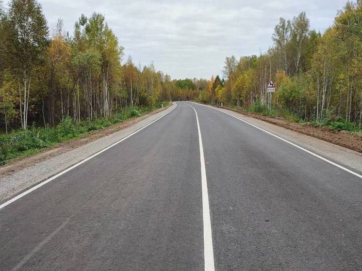 В Омской области отремонтировали участок трассы в Седельниковском районе