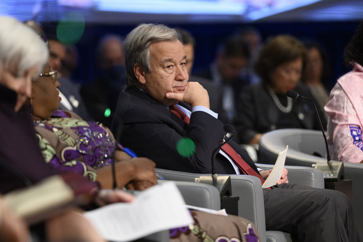 Guterres: "Humanity has opened the gates to hell"