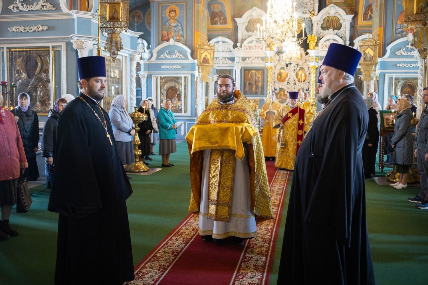 В Костроме МЧС приняло участие в Божественной литургии