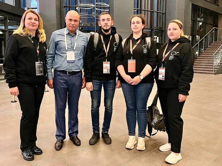 Игорь Артамонов встретился с аспирантами ЕГУ на Чемпионате высоких технологий