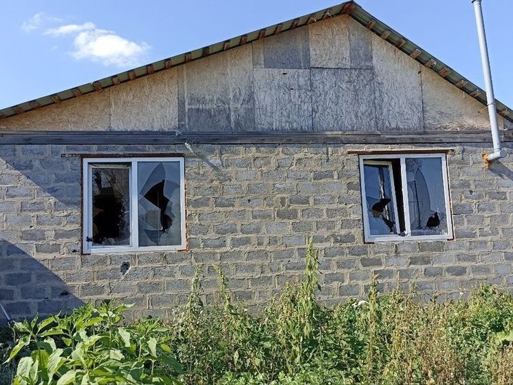 Несколько сел остались без света при новом обстреле села Максимовка в Белгородской области